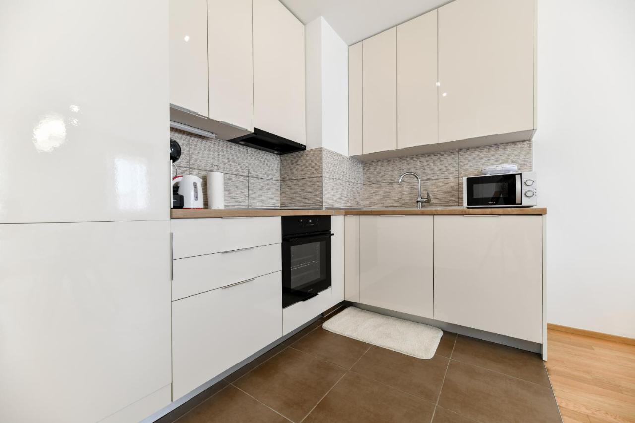 Modern Apartment For 2025' Vacation In Zára Kültér fotó