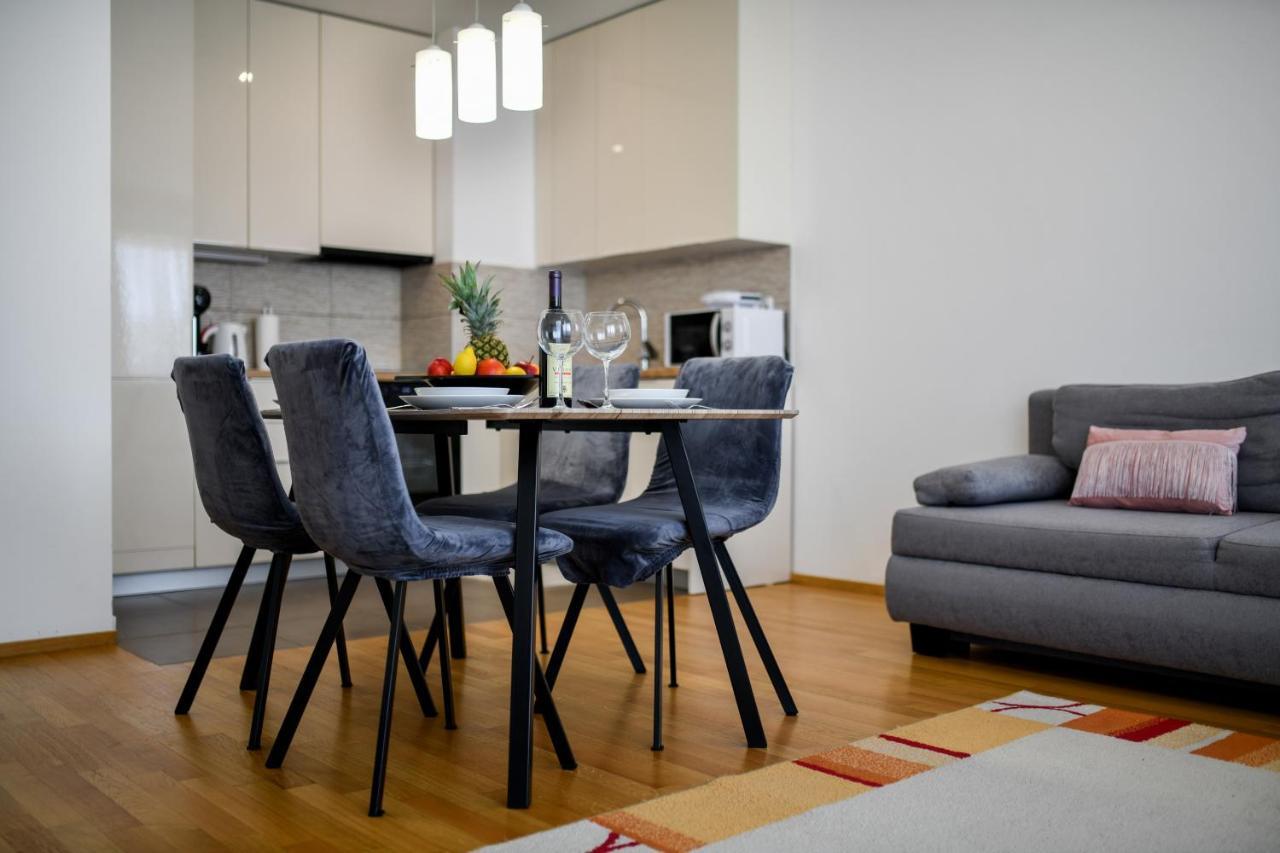 Modern Apartment For 2025' Vacation In Zára Kültér fotó